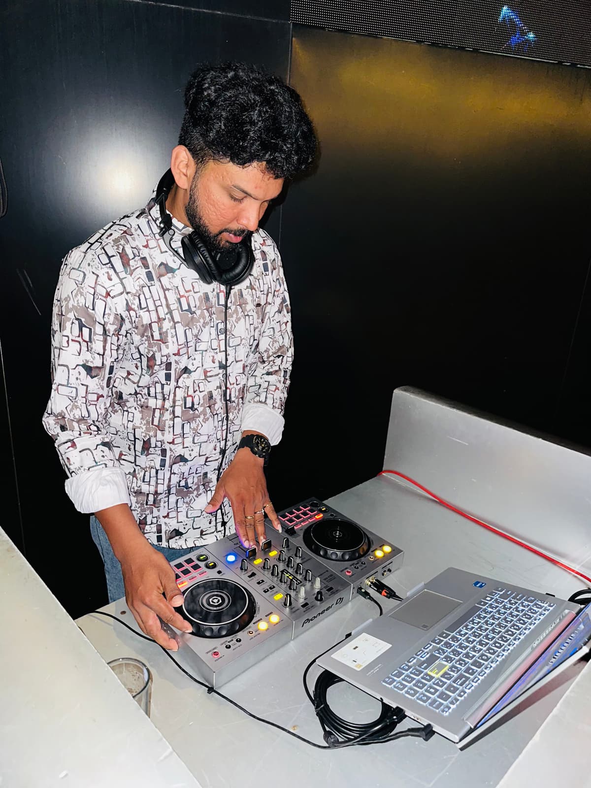 ZEYROM at the decks — photo 5